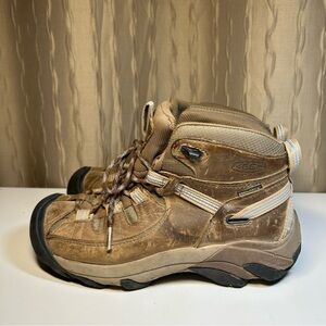 Keen Targhee II Women's 7 Waterproof Mid Hiking Boot Brown Tan